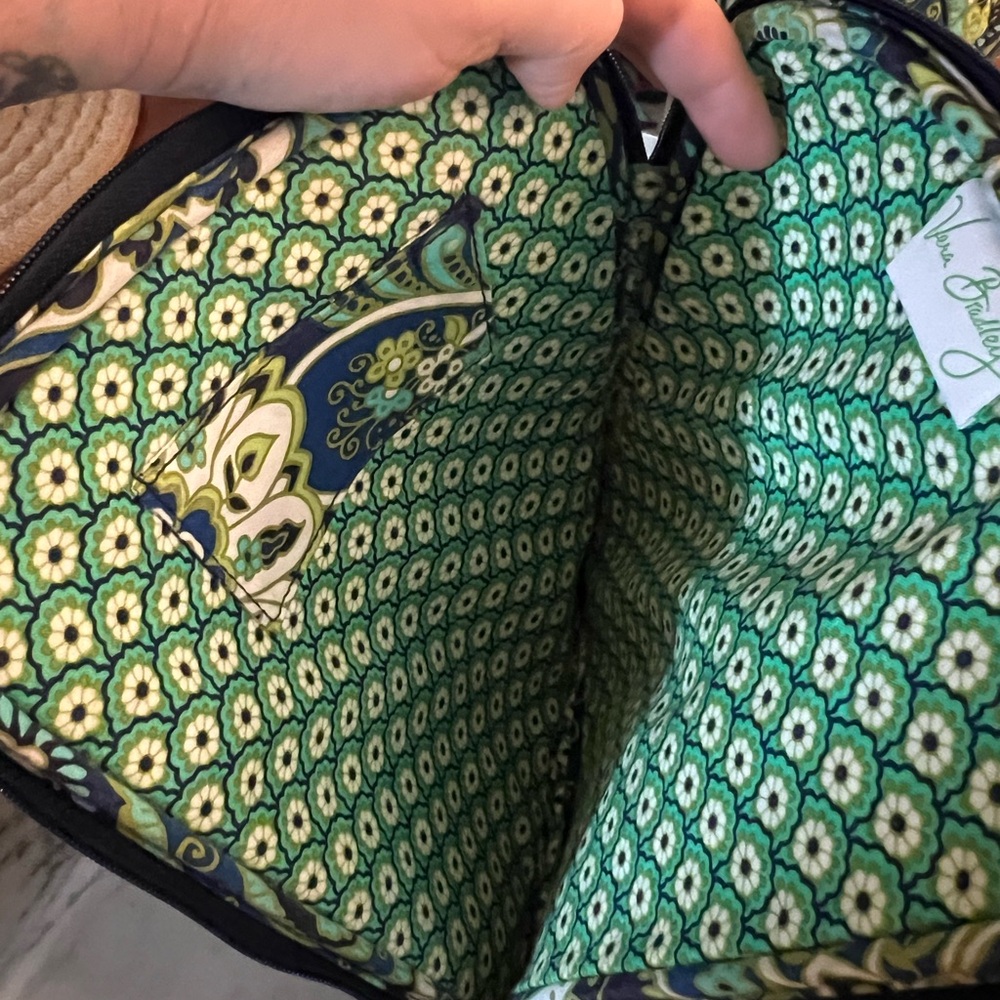 VERA BRADLEY Quilted Zippered Tablet Case in Rhythm and‎ Blues *RETIRED PRINT* - Picture 6 of 8